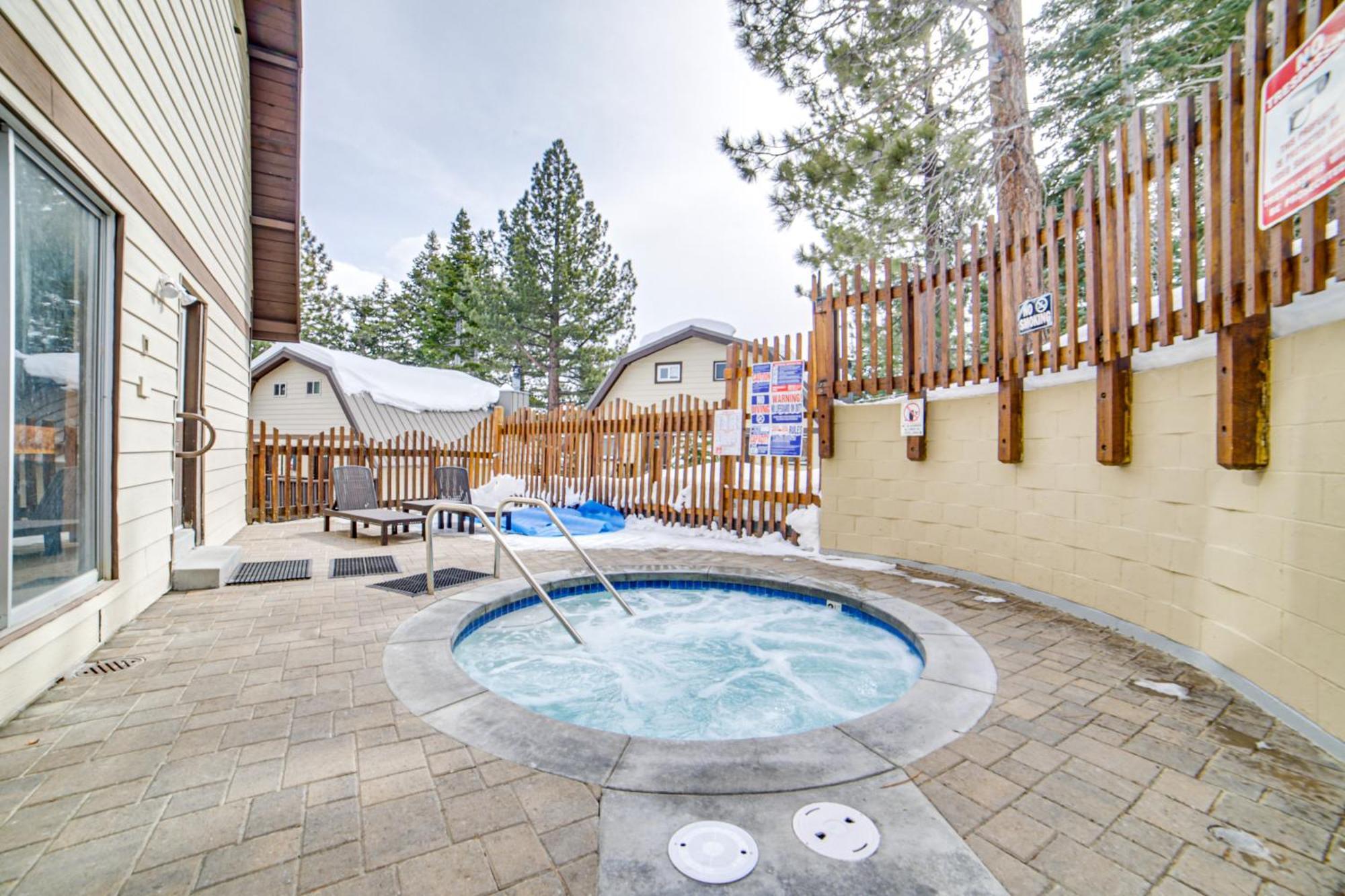 With Fireplace And Mountain Views Apartment Mammoth Lakes